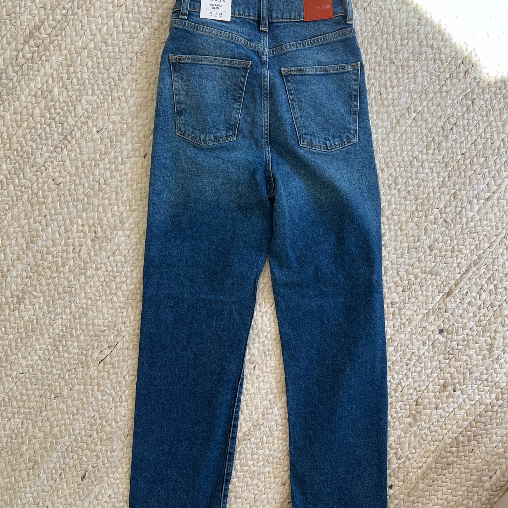 New Zara Straight Leg Jeans Size 2 Size 26